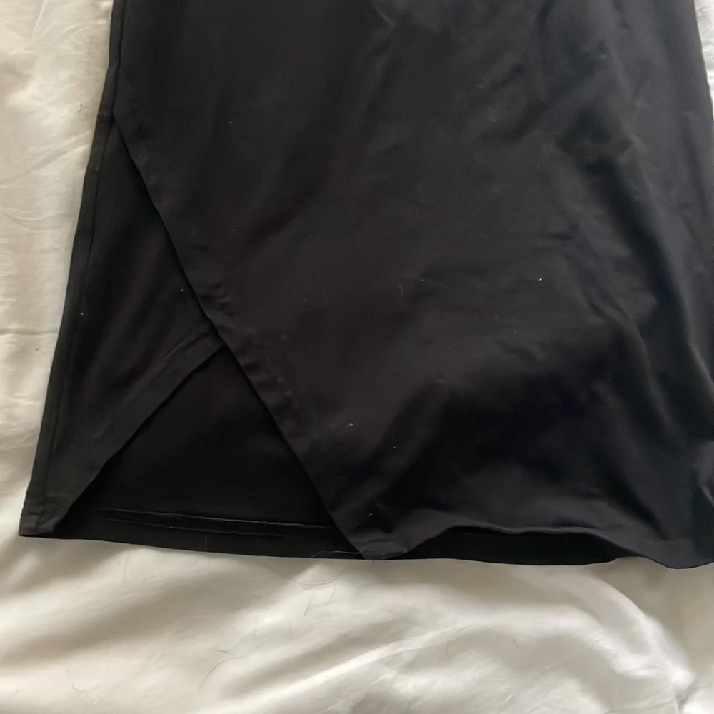 Superdown dress - Picture 4 of 4